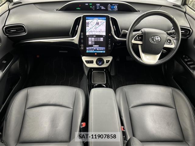 Toyota PRIUS PHV 2019 8954766-16