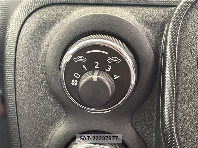 Toyota SPADE 2015 8739678-20
