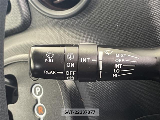 Toyota SPADE 2015 8739678-9