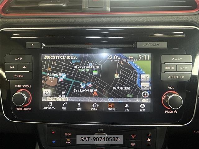 Nissan LEAF 2019 8748198-18