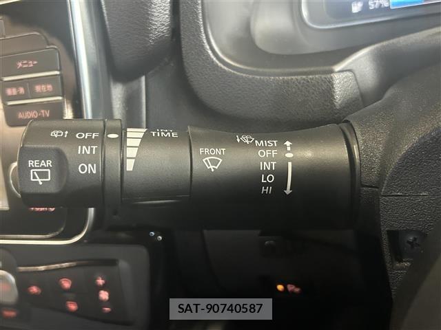 Nissan LEAF 2019 8748198-19