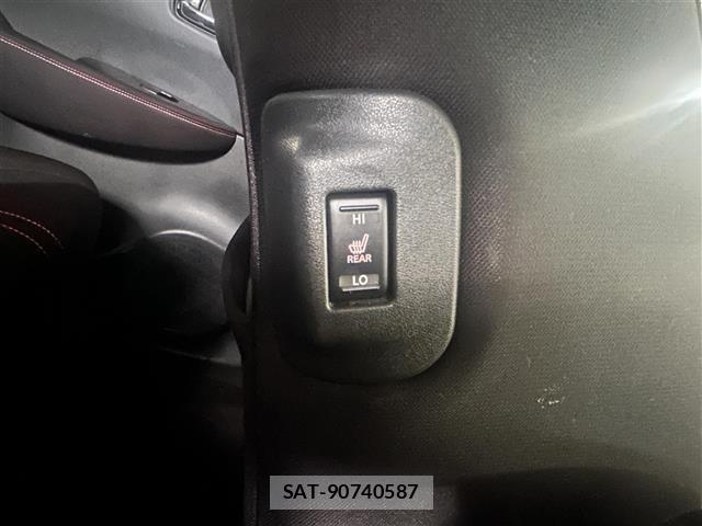 Nissan LEAF 2019 8748198-2