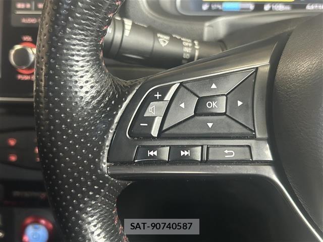 Nissan LEAF 2019 8748198-21