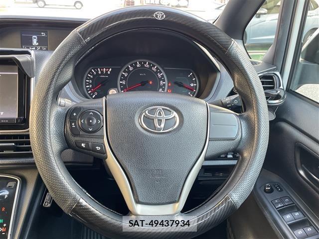 Toyota NOAH 2014 8764947-10