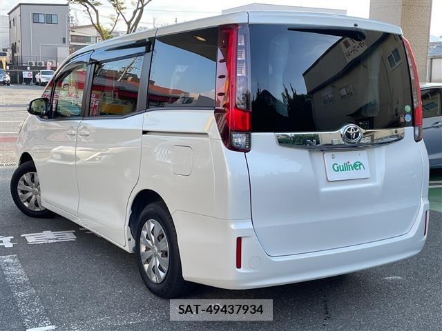 Toyota NOAH 2014 8764947-13