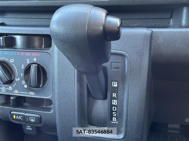 Daihatsu HIJET VAN 2022 8759441-7