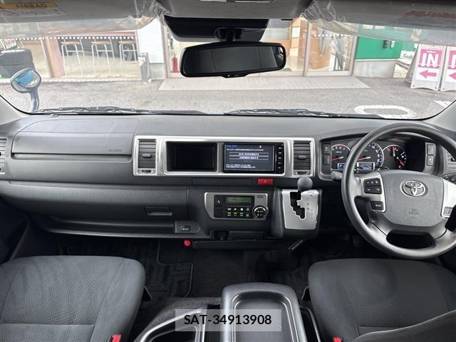 Toyota HIACE VAN 2020 8759747-1