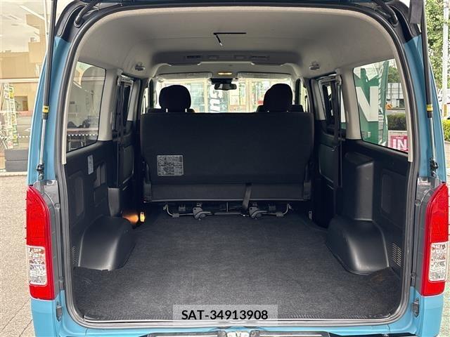 Toyota HIACE VAN 2020 8759747-12