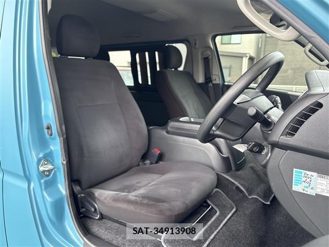 Toyota HIACE VAN 2020 8759747-19