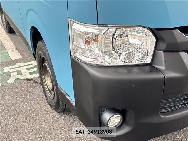 Toyota HIACE VAN 2020 8759747-6