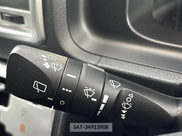 Toyota HIACE VAN 2020 8759747-9