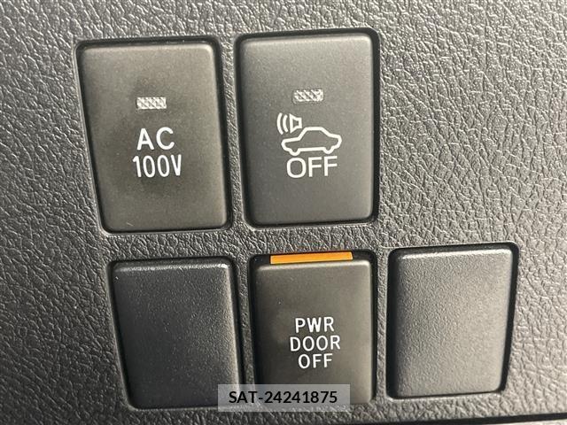 Toyota VELLFIRE 2017 8674505-1