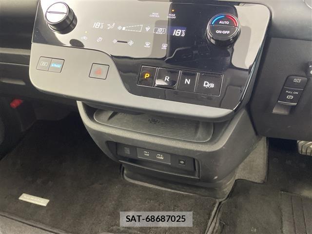 Nissan SERENA 2023 8672492-1