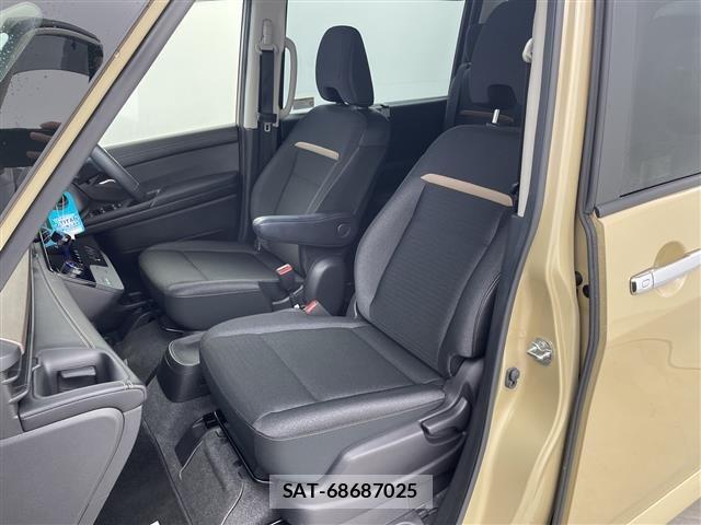 Nissan SERENA 2023 8672492-6