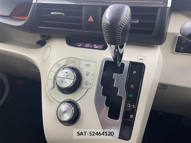 Toyota SIENTA 2015 8672047-11