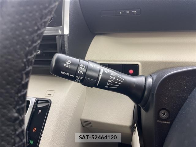 Toyota SIENTA 2015 8672047-8