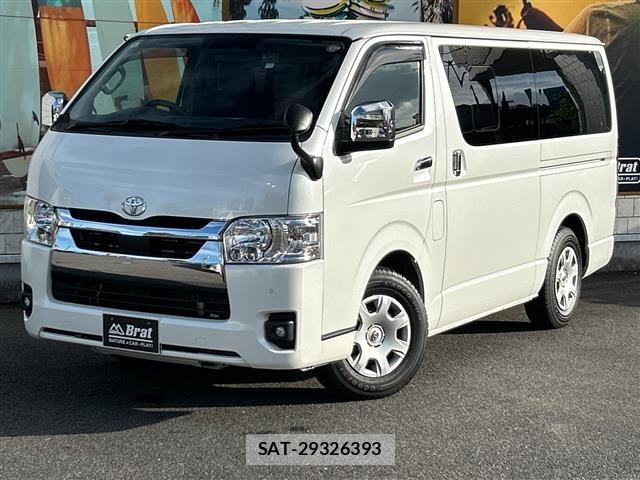 Toyota HIACE VAN 2022 8677210-0