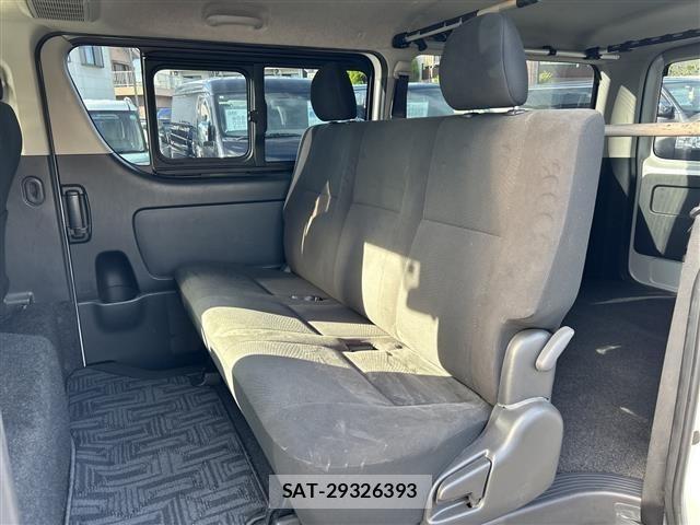 Toyota HIACE VAN 2022 8677210-15