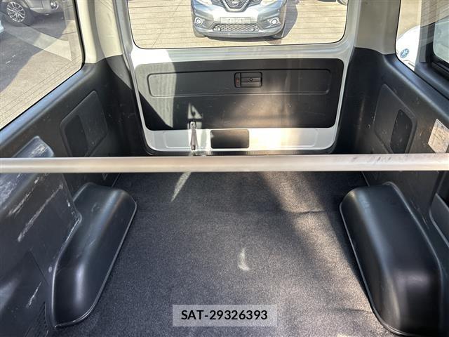 Toyota HIACE VAN 2022 8677210-21
