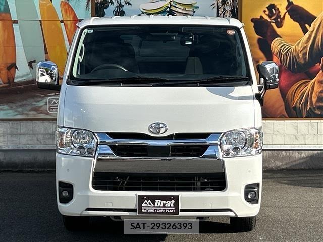 Toyota HIACE VAN 2022 8677210-22