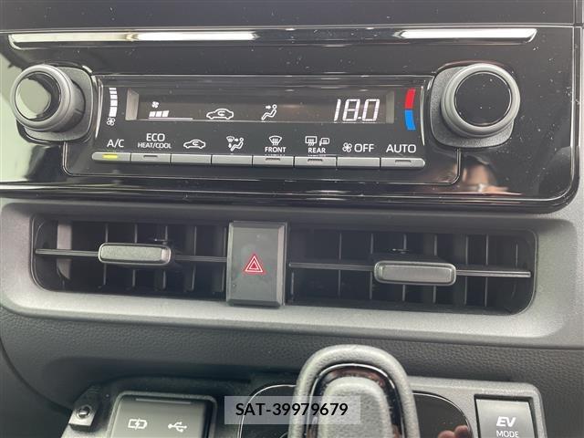 Toyota SIENTA 2023 8672056-1
