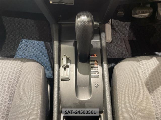 Nissan Wingroad 2006 8742940-22