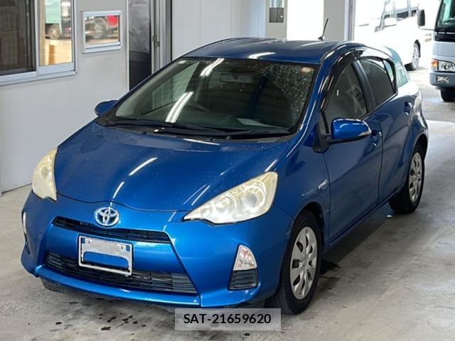Toyota AQUA 2012 8862369-0