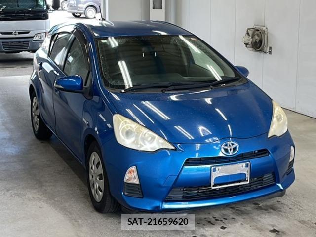 Toyota AQUA 2012 8862369-4