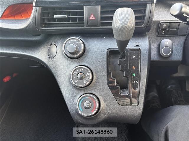 Toyota SIENTA 2017 8764200-17