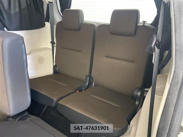 Toyota SIENTA 2015 8672065-9