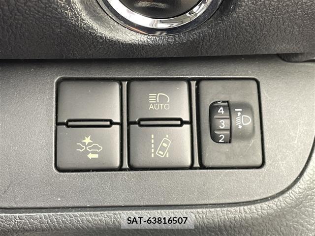 Toyota SIENTA 2019 8672066-1