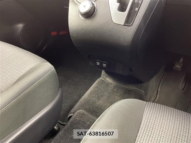 Toyota SIENTA 2019 8672066-7