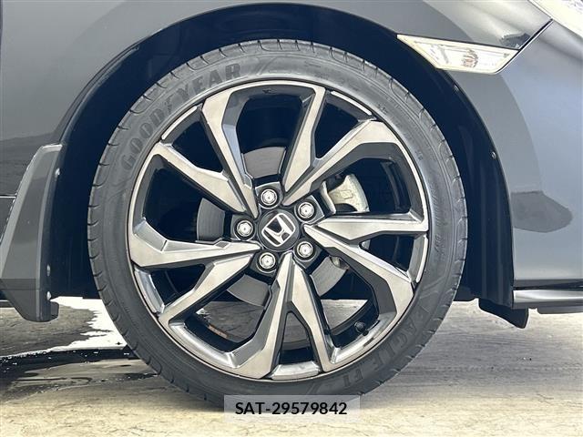 Honda CIVIC 2019 8677475-6