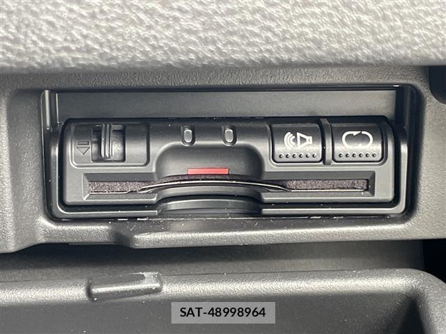Nissan SERENA 2018 8672511-11