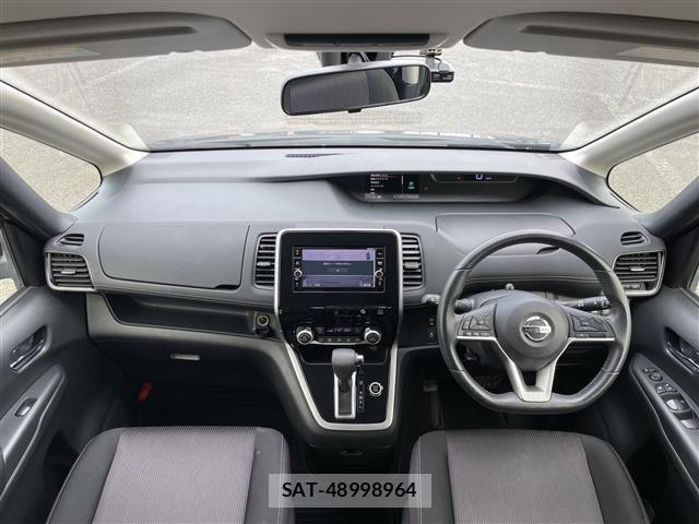 Nissan SERENA 2018 8672511-14