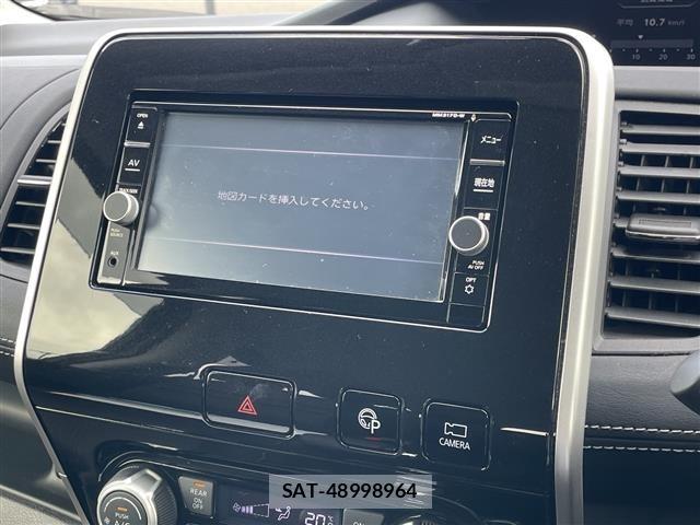Nissan SERENA 2018 8672511-17