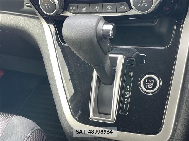 Nissan SERENA 2018 8672511-3
