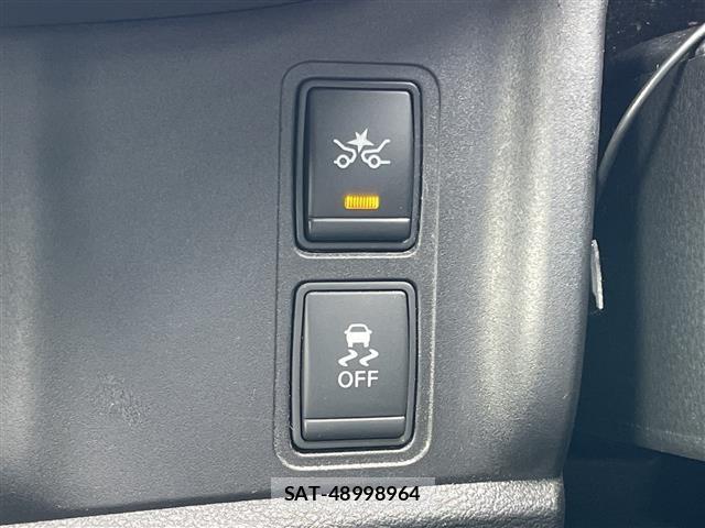 Nissan SERENA 2018 8672511-7