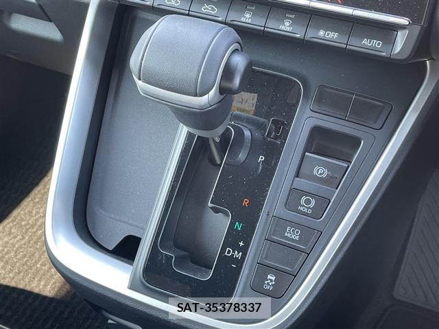 Toyota NOAH 2023 8764957-9