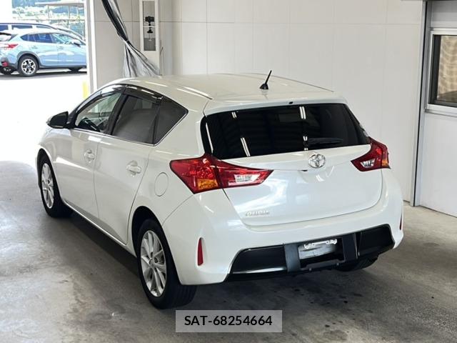 Toyota AURIS 2014 8683017-5