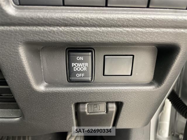 Nissan ROOX 2025 8724073-12