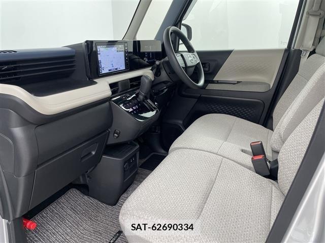 Nissan ROOX 2025 8724073-6