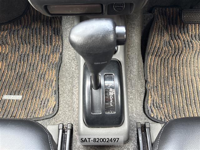 Suzuki JIMNY 1999 8748837-9