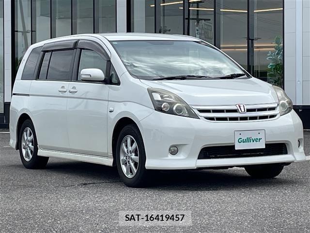 Toyota ISIS 2010 8825616-0