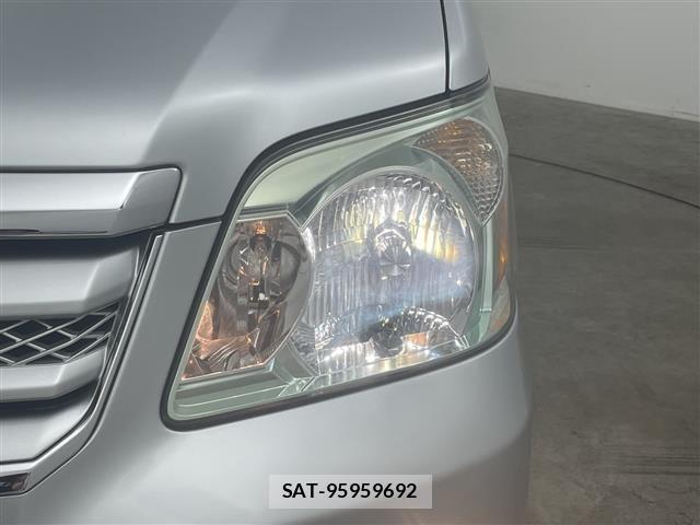 Toyota NOAH 2006 8764965-12