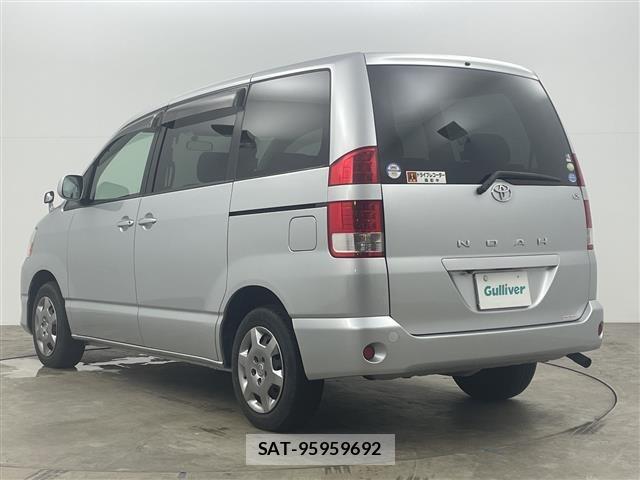 Toyota NOAH 2006 8764965-13