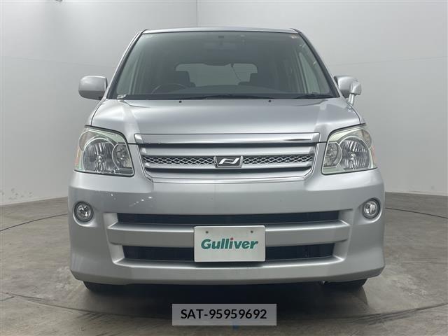 Toyota NOAH 2006 8764965-2
