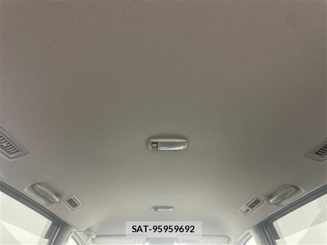 Toyota NOAH 2006 8764965-8