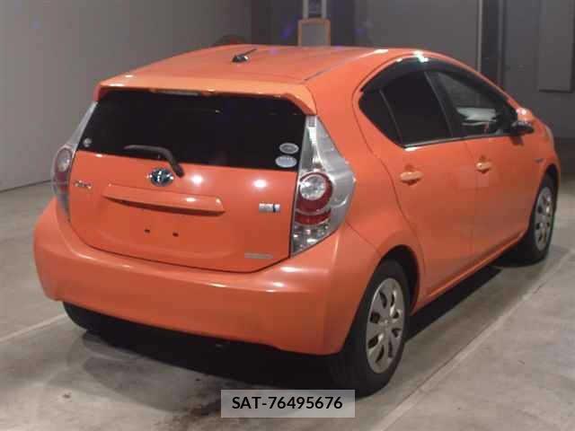 Toyota AQUA 2012 8705878-1
