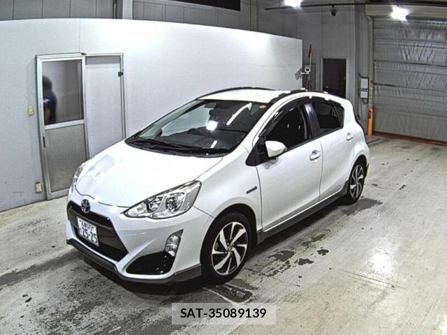 Toyota AQUA 2015 8949869-4